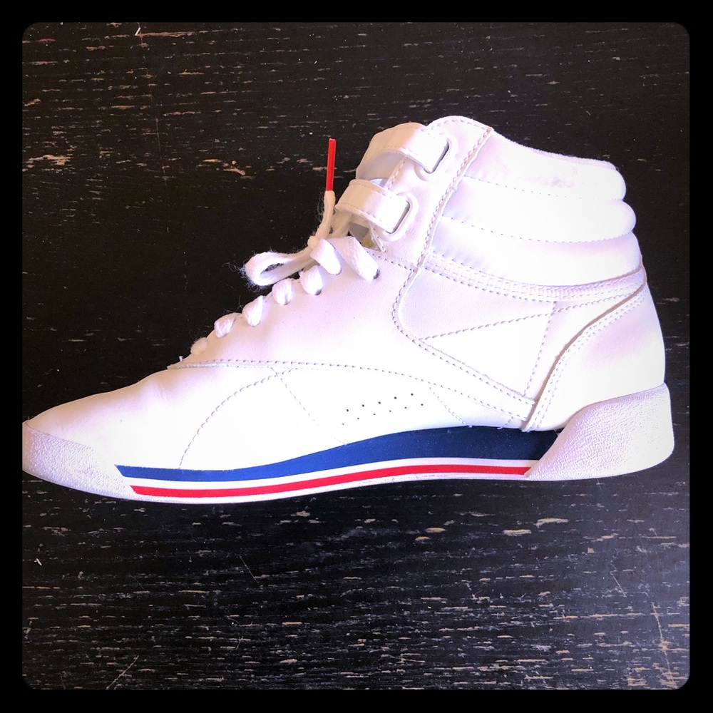 Reebok classic sneakers 7.5 retro